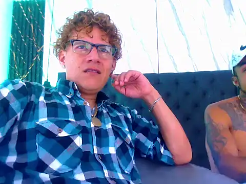 Snapshot of Hot_Latino_x chatting on 12/01/25, 07:41 Hot Latino x online show from 12/01/25, 07:41