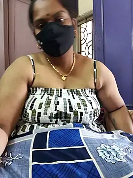 Snapshot of Paru_Tamil_Ponnu chatting on 11/27/25, 10:17 Paru Tamil Ponnu online show from 11/27/25, 10:17