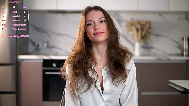 Snapshot of LucieNovembre chatting on 12/03/25, 04:31 LucieNovembre online show from 12/03/25, 04:31
