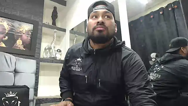 Snapshot of Liam_hairy chatting on 11/29/25, 02:58 Liam hairy online show from 11/29/25, 02:58