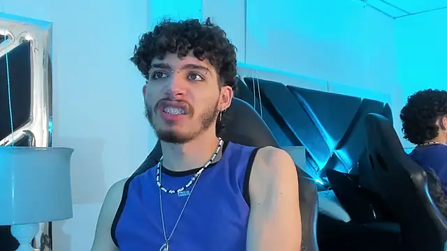 Snapshot of JojoBraando chatting on 12/02/25, 08:37 JojoBraando online show from 12/02/25, 08:37