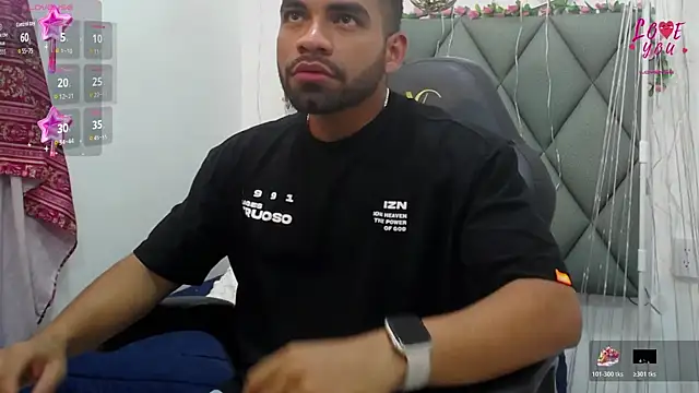 Snapshot of yons11_ chatting on 11/25/25, 07:36 yons11 online show from 11/25/25, 07:36