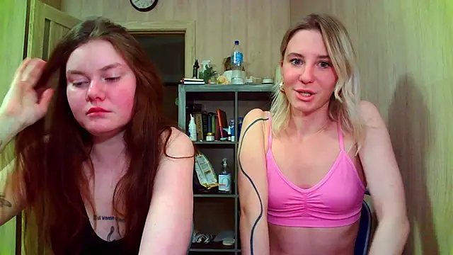 Snapshot of Isolde_cream chatting on 11/20/25, 11:48 Isolde cream online show from 11/20/25, 11:48