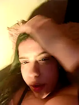 Snapshot of jessicabardot chatting on 12/15/25, 04:28 jessicabardot online show from 12/15/25, 04:28