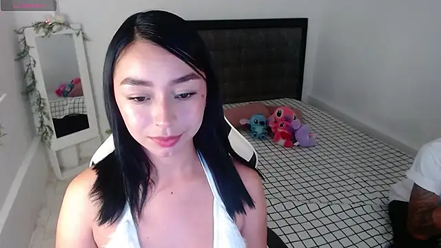 Ariel Laurentt online show from 06/15/26, 03:42