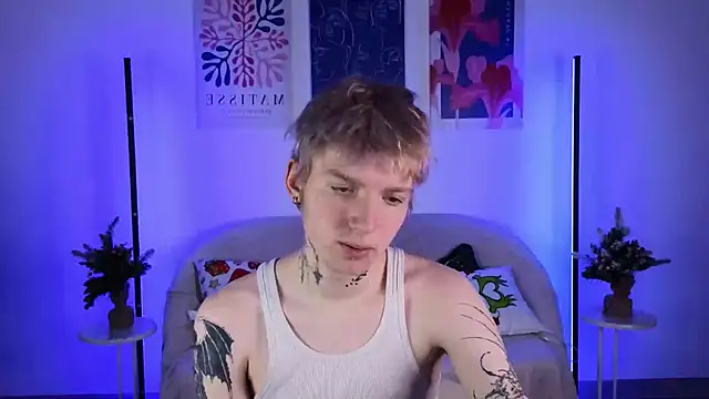 Snapshot of TRAVIS_CLAS chatting on 12/05/25, 08:27 TRAVIS CLAS online show from 12/05/25, 08:27