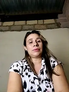 MIA-LARIOS online show from 12/23/25, 03:26