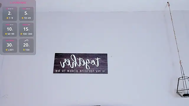 Snapshot of kylie1_ls chatting on 12/04/25, 01:48 kylie1 ls online show from 12/04/25, 01:48