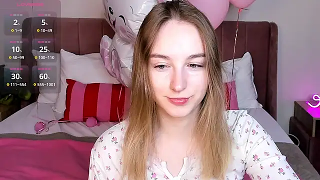 Snapshot of Shy_Polly chatting on 04/11/26, 12:04 Shy Polly online show from 04/11/26, 12:04