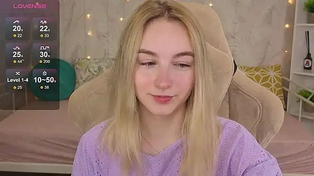 Snapshot of Shy_Polly chatting on 06/11/26, 12:08 Shy Polly online show from 06/11/26, 12:08