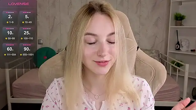 Shy Polly online show from 06/23/26, 12:08