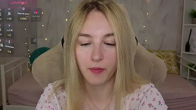 Shy Polly online show from 07/27/26, 12:50