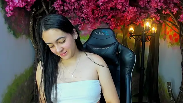 Snapshot of Teasybabe chatting on 11/24/25, 11:10 Teasybabe online show from 11/24/25, 11:10