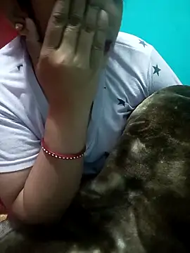 Snapshot of Priya_089 chatting on 11/29/25, 05:54 Priya 089 online show from 11/29/25, 05:54