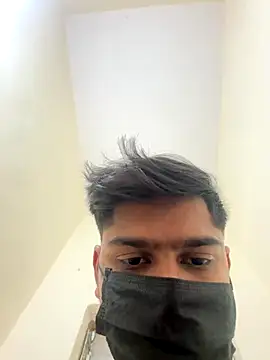 Snapshot of hardboydick2000 chatting on 12/15/25, 09:24 hardboydick2000 online show from 12/15/25, 09:24