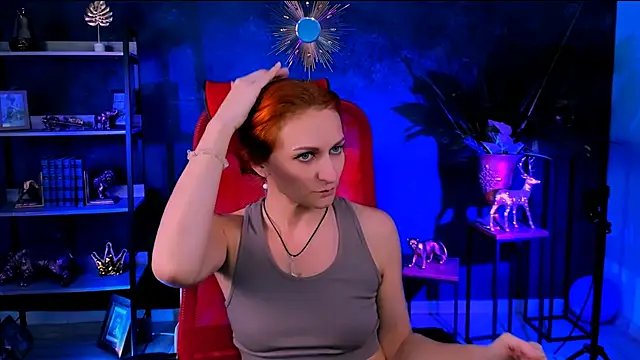 Snapshot of DianaTorrens chatting on 12/02/25, 09:03 DianaTorrens online show from 12/02/25, 09:03