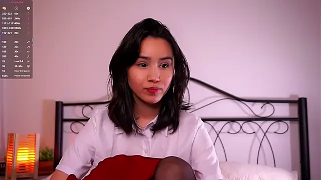 Snapshot of StaciaBratz chatting on 12/04/25, 07:11 StaciaBratz online show from 12/04/25, 07:11