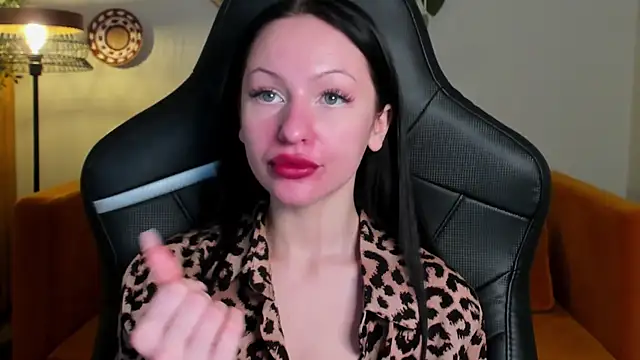 Snapshot of NaomiBlakes chatting on 12/05/25, 05:27 NaomiBlakes online show from 12/05/25, 05:27