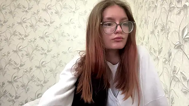 Snapshot of TishGiardino chatting on 12/04/25, 01:04 TishGiardino online show from 12/04/25, 01:04