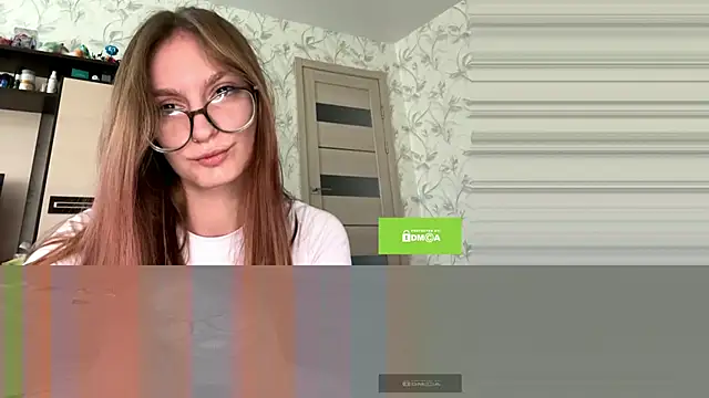 Snapshot of TishGiardino chatting on 12/15/25, 12:15 TishGiardino online show from 12/15/25, 12:15