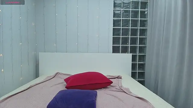 Brightly Heizer online show from 07/28/26, 12:40