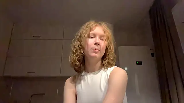 ElfriedaZwack online show from 11/30/25, 04:00