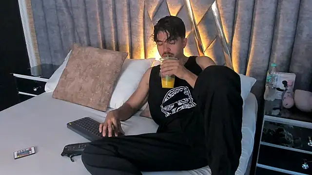 NicolaiKarav online show from 07/08/26, 12:20