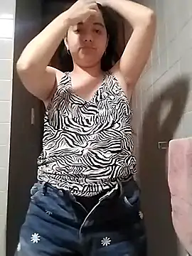 Chaparrita13 online show from 03/27/26, 04:40