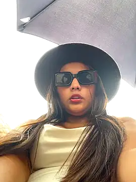 noa harper online show from 11/25/25, 01:33