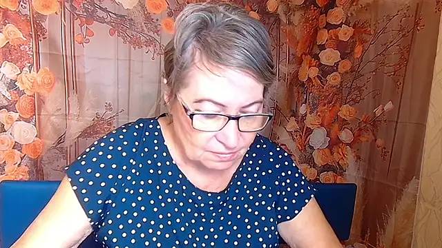 Snapshot of OlgaLuck chatting on 12/03/25, 06:32 OlgaLuck online show from 12/03/25, 06:32