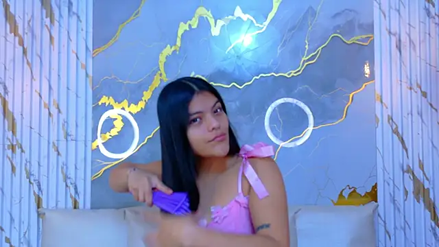 Snapshot of NIKIBUNNY chatting on 12/16/25, 12:10 NIKIBUNNY online show from 12/16/25, 12:10