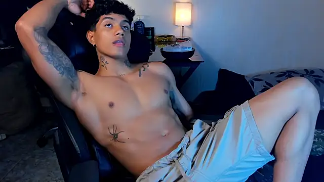 aress damon online show from 11/30/25, 07:07