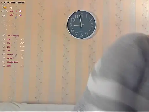 LustfulSarah online show from 09/26/25, 06:01