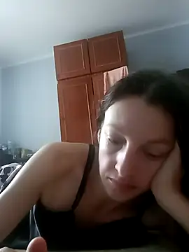 AlisKiv online show from 11/23/25, 10:04