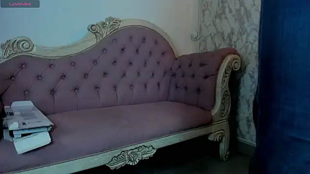 Snapshot of Mysterius_Woman chatting on 01/15/26, 12:43 Mysterius Woman online show from 01/15/26, 12:43