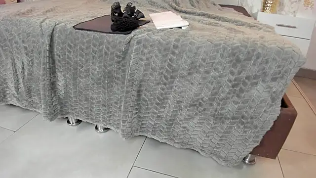 Snapshot of Mysterius_Woman chatting on 02/12/26, 01:06 Mysterius Woman online show from 02/12/26, 01:06