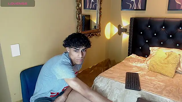 Snapshot of alejandroo_ chatting on 12/04/25, 11:13 alejandroo online show from 12/04/25, 11:13