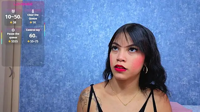 Snapshot of Malia_fox chatting on 04/19/26, 05:45 Malia fox online show from 04/19/26, 05:45