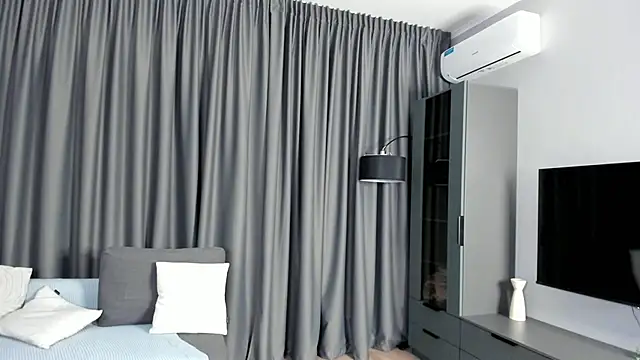 Snapshot of BetteSelbe chatting on 11/30/25, 05:06 BetteSelbe online show from 11/30/25, 05:06