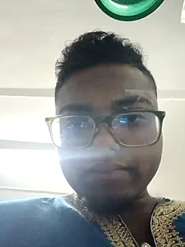 Snapshot of lovedbo chatting on 11/22/25, 09:36 lovedbo online show from 11/22/25, 09:36