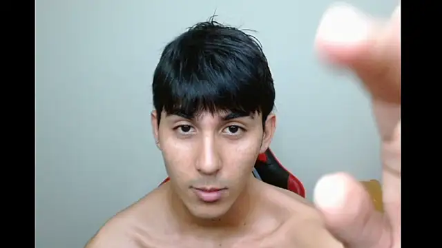 Snapshot of Neithanzynnx chatting on 12/16/25, 08:03 Neithanzynnx online show from 12/16/25, 08:03