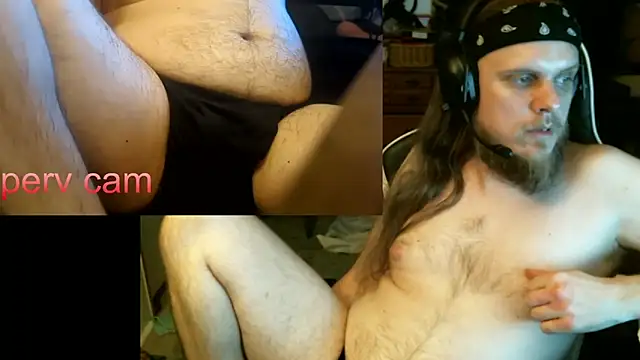 Snapshot of watchmegamer chatting on 11/24/25, 04:29 watchmegamer online show from 11/24/25, 04:29