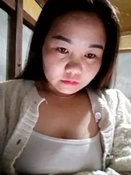 Snapshot of One-two22 chatting on 11/27/25, 10:12 One-two22 online show from 11/27/25, 10:12