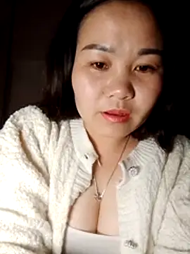 Snapshot of One-two22 chatting on 11/28/25, 01:14 One-two22 online show from 11/28/25, 01:14