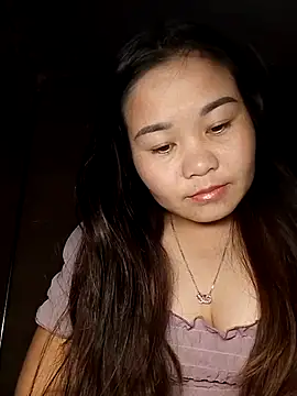 Snapshot of One-two22 chatting on 11/30/25, 06:28 One-two22 online show from 11/30/25, 06:28