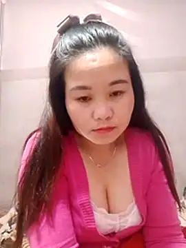 Snapshot of One-two22 chatting on 12/04/25, 10:29 One-two22 online show from 12/04/25, 10:29