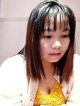 Snapshot of One-two22 chatting on 12/15/25, 10:30 One-two22 online show from 12/15/25, 10:30