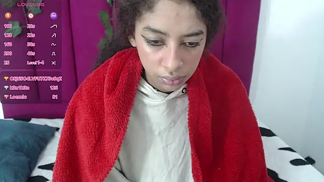 Snapshot of Tinyy_Star chatting on 12/02/25, 04:18 Tinyy Star online show from 12/02/25, 04:18