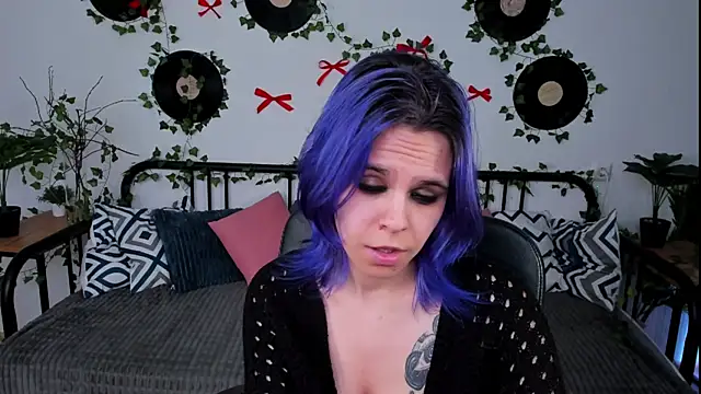Snapshot of LiraBelle chatting on 04/20/26, 03:26 LiraBelle online show from 04/20/26, 03:26