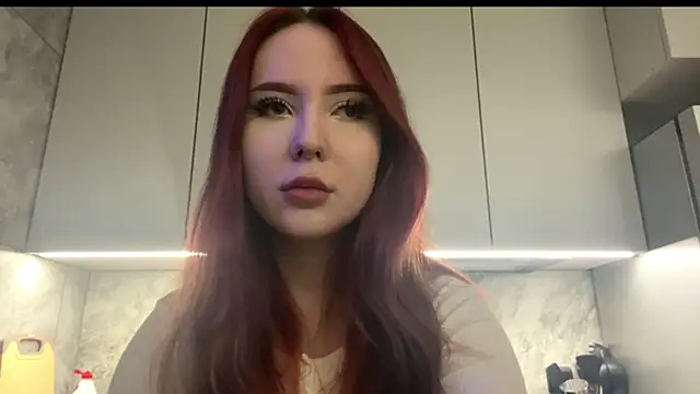 DaphineMckoy online show from 12/04/25, 06:12